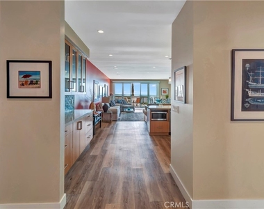 714 Cliff Drive - Photo Thumbnail 5