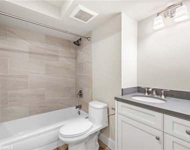 826 Cliff Drive - Photo Thumbnail 9
