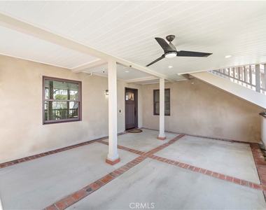 826 Cliff Drive - Photo Thumbnail 11