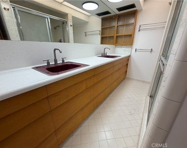 3590 Buchanan Street - Photo Thumbnail 42