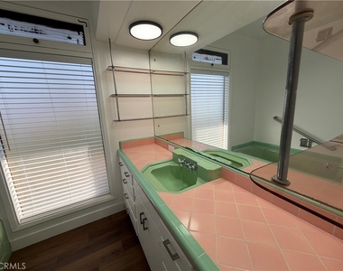 3590 Buchanan Street - Photo Thumbnail 28