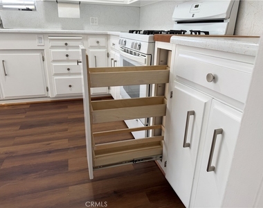 3590 Buchanan Street - Photo Thumbnail 22