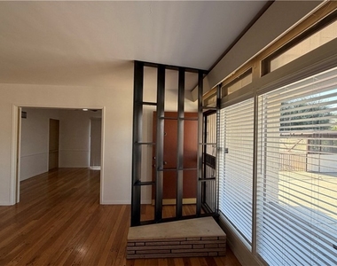 3590 Buchanan Street - Photo Thumbnail 11