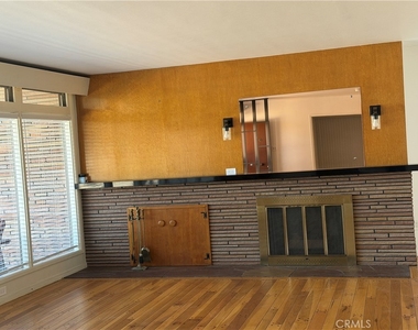 3590 Buchanan Street - Photo Thumbnail 9