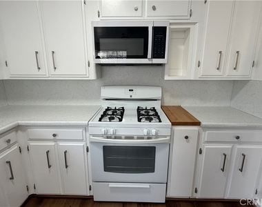 3590 Buchanan Street - Photo Thumbnail 19