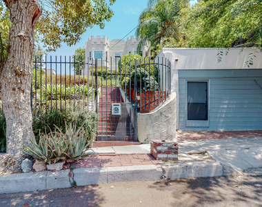 3627 Crestmont Avenue - Photo Thumbnail 43