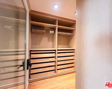 2652 S Bedford Street - Photo Thumbnail 20