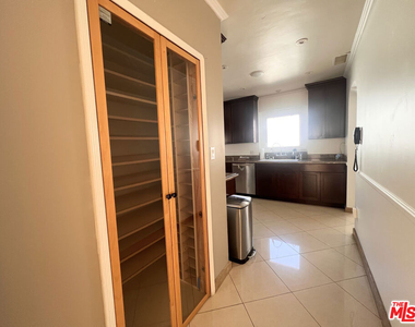 2652 S Bedford Street - Photo Thumbnail 6