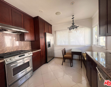 2652 S Bedford Street - Photo Thumbnail 7