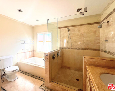 2652 S Bedford Street - Photo Thumbnail 18
