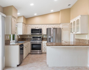 44030 Mariposa Court - Photo Thumbnail 10