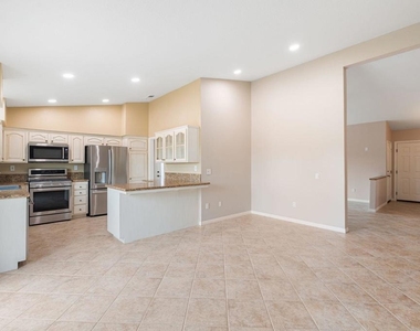 44030 Mariposa Court - Photo Thumbnail 8