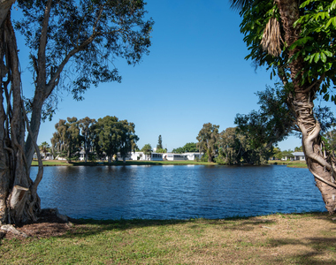 14 Jacaranda Lane - Photo Thumbnail 34