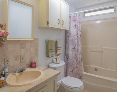 14 Jacaranda Lane - Photo Thumbnail 20