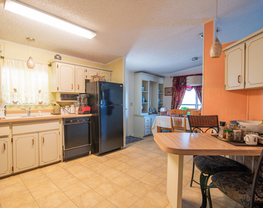 14 Jacaranda Lane - Photo Thumbnail 17