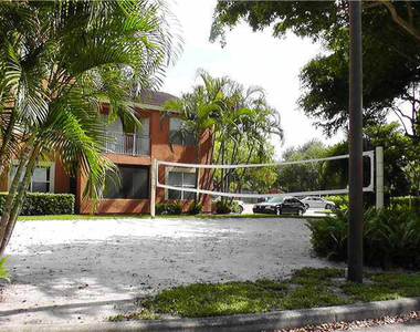 1725 Palm Cove Boulevard - Photo Thumbnail 11