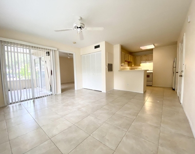 1725 Palm Cove Boulevard - Photo Thumbnail 6