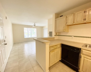 1725 Palm Cove Boulevard - Photo Thumbnail 5