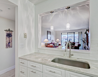 500 Uno Lago Drive - Photo Thumbnail 9
