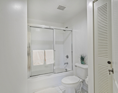 500 Uno Lago Drive - Photo Thumbnail 22