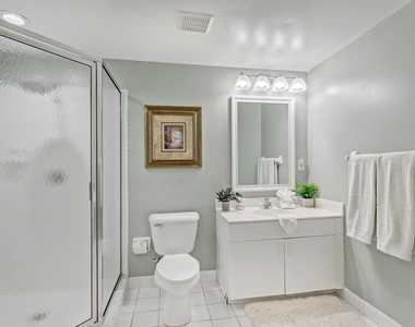 500 Uno Lago Drive - Photo Thumbnail 25