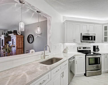 500 Uno Lago Drive - Photo Thumbnail 7