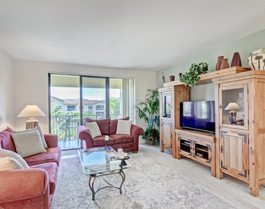 500 Uno Lago Drive - Photo Thumbnail 13