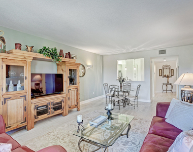 500 Uno Lago Drive - Photo Thumbnail 15