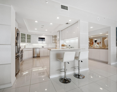 2100 S Ocean Boulevard - Photo Thumbnail 5