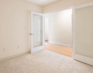 70 Hope Ave - Photo Thumbnail 18