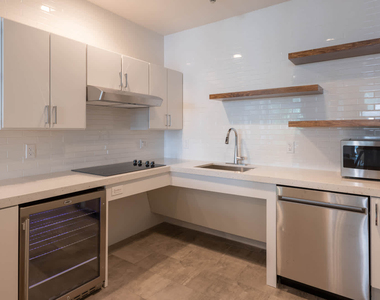 70 Hope Ave - Photo Thumbnail 33