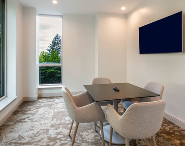 70 Hope Ave - Photo Thumbnail 32
