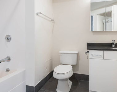 70 Hope Ave - Photo Thumbnail 21