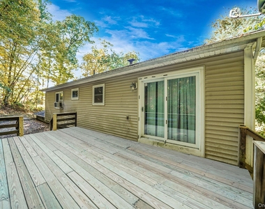 68 Old Sylvan Lake Road - Photo Thumbnail 2