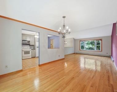 68 Old Sylvan Lake Road - Photo Thumbnail 10