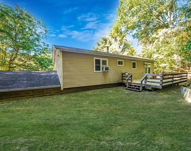68 Old Sylvan Lake Road - Photo Thumbnail 3