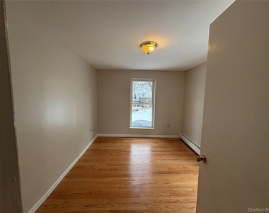 56 Wisner Avenue - Photo Thumbnail 7