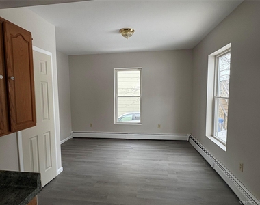 56 Wisner Avenue - Photo Thumbnail 4