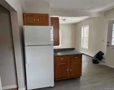 56 Wisner Avenue - Photo Thumbnail 3