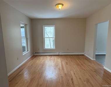 56 Wisner Avenue - Photo Thumbnail 5
