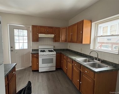 56 Wisner Avenue - Photo Thumbnail 1