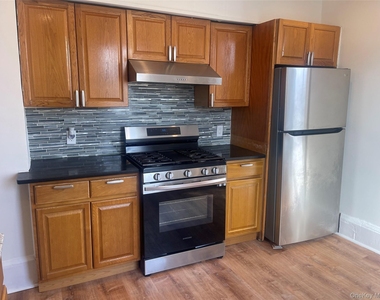 200 Claridge Avenue - Photo Thumbnail 1
