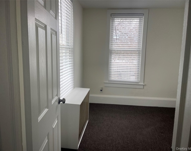 200 Claridge Avenue - Photo Thumbnail 12