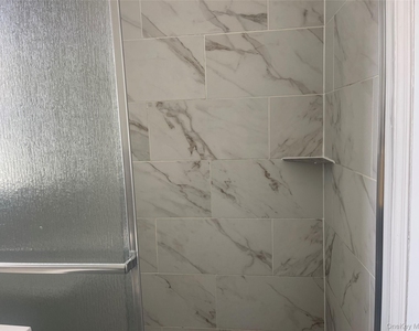 200 Claridge Avenue - Photo Thumbnail 4
