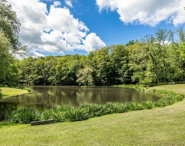 176 Schoolhouse Road - Photo Thumbnail 35