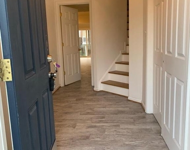 61 Quartz Road - Photo Thumbnail 4