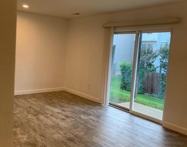 61 Quartz Road - Photo Thumbnail 1