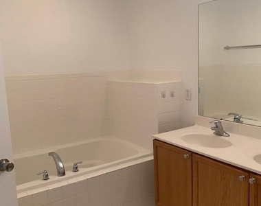 61 Quartz Road - Photo Thumbnail 12