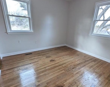 6520 Old Carolina Road - Photo Thumbnail 13
