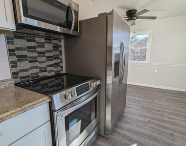 6520 Old Carolina Road - Photo Thumbnail 18